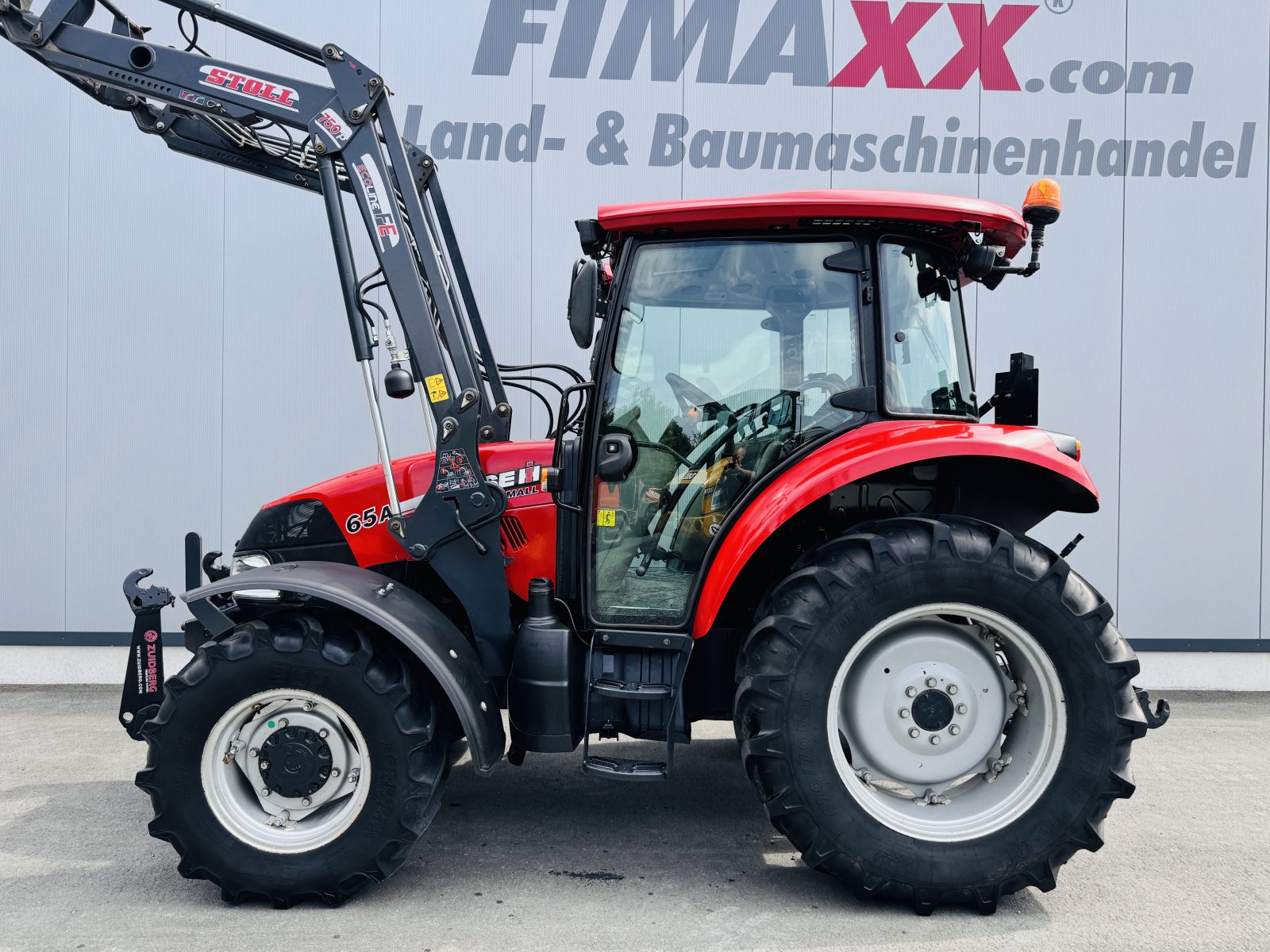 Traktor of the type Case FARMALL 65 A - FRONTLADER, Gebrauchtmaschine in Falkenstein (Picture 2)