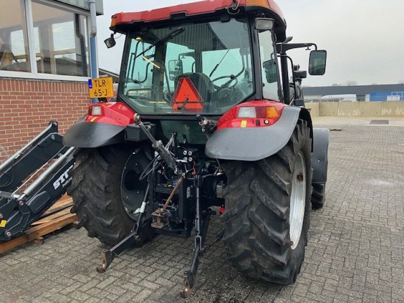 Traktor du type Case JXU 85, Gebrauchtmaschine en Wierden (Photo 2)