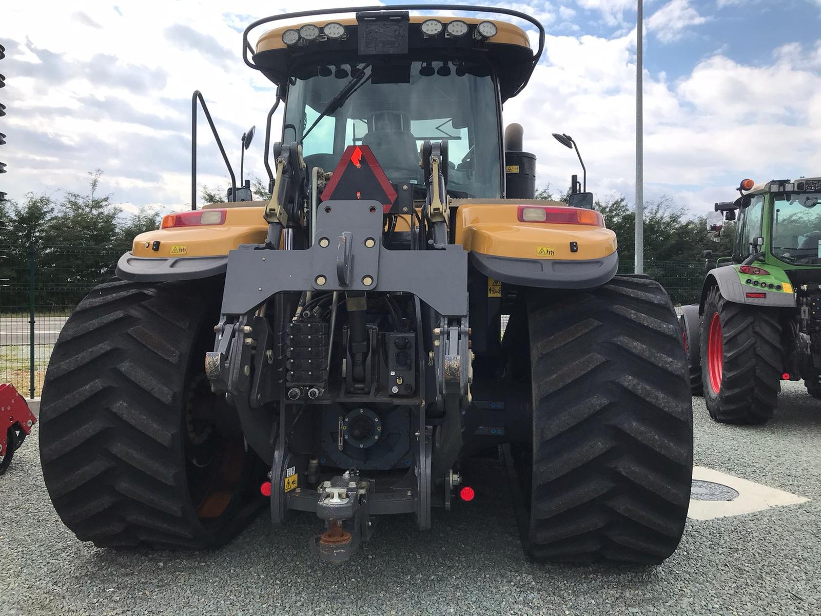 Traktor typu CHALLENGER MT 875 E, Gebrauchtmaschine w Orţişoara (Zdjęcie 8)