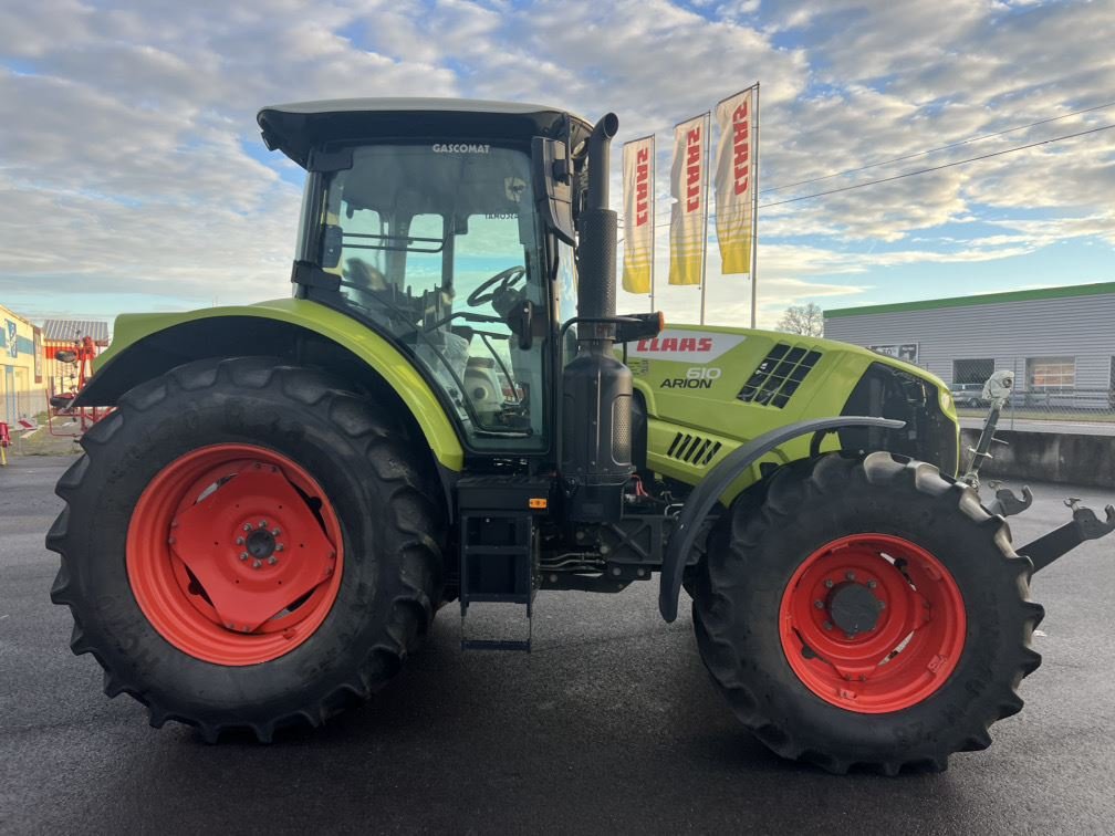 Traktor del tipo CLAAS 610 HEXA STAGE V CONC, Gebrauchtmaschine en Aubiet (Imagen 4)