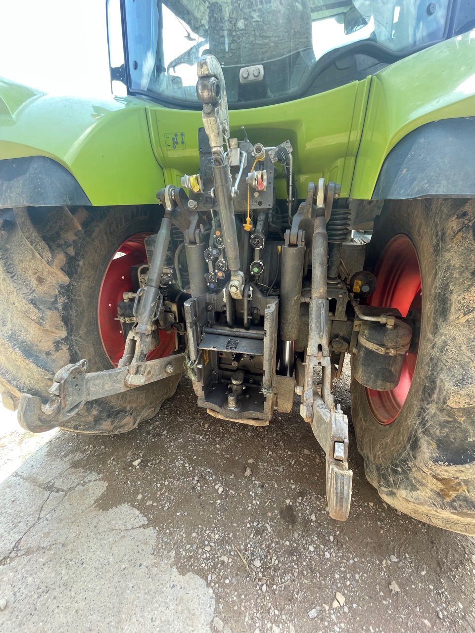 Traktor typu CLAAS 610, Gebrauchtmaschine w MORLHON LE HAUT (Zdjęcie 4)