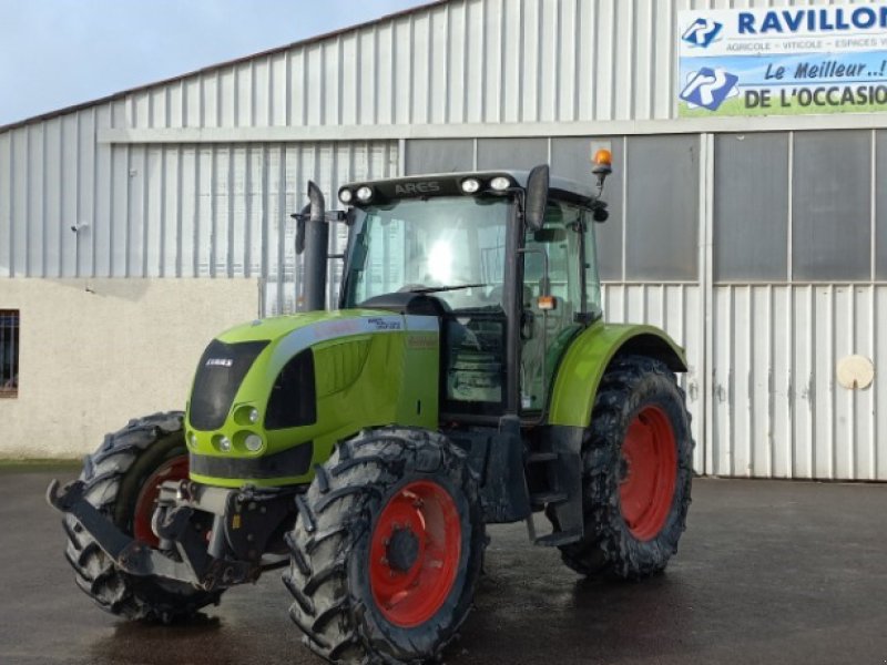 Traktor Türe ait CLAAS 657, Gebrauchtmaschine içinde VERT TOULON (resim 1)