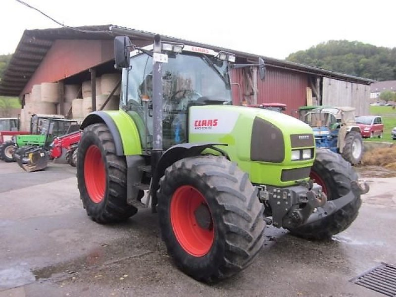 Traktor van het type CLAAS 696, Gebrauchtmaschine in Ziegenhagen (Foto 2)