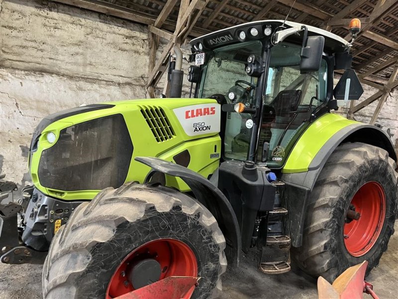 Traktor of the type CLAAS 850 CEBIS Claas Axion 850 CEBIS, Gebrauchtmaschine in Vejen (Picture 1)