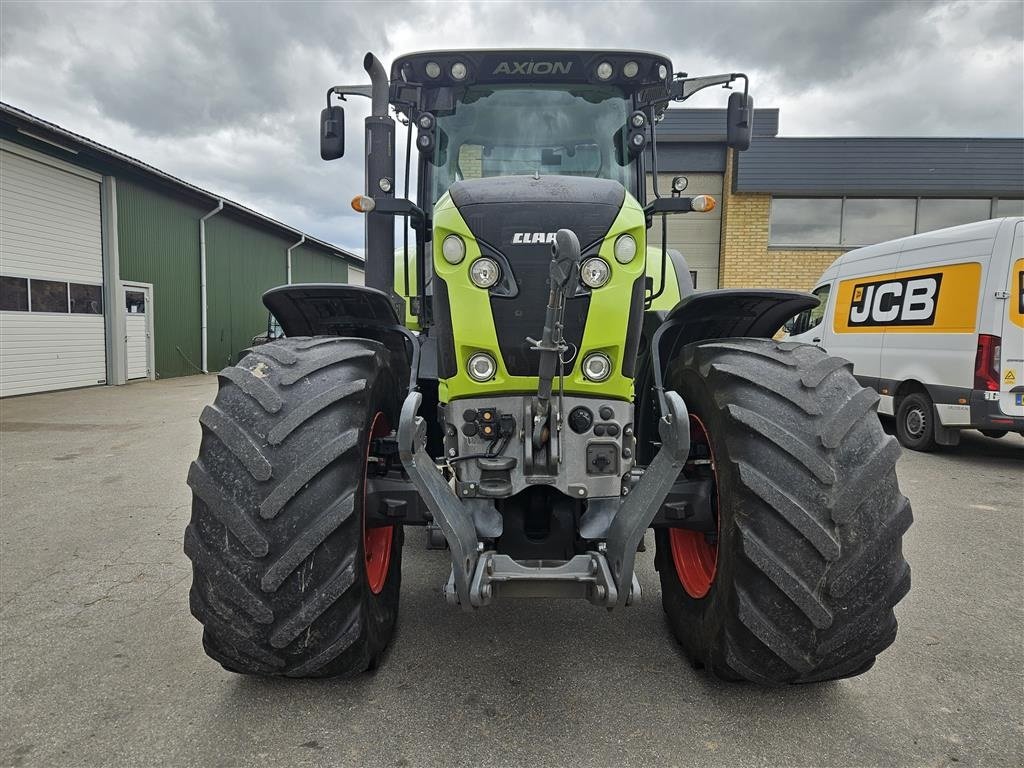 Traktor Türe ait CLAAS 850 CEBIS Hexashift, få timer, pæn og iorden, Gebrauchtmaschine içinde Nykøbing Falster (resim 2)