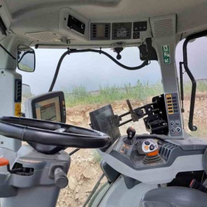 Traktor del tipo CLAAS 870 CMATIC, Gebrauchtmaschine en DUN SUR MEUSE (Imagen 2)