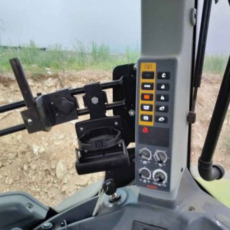 Traktor от тип CLAAS 870 CMATIC, Gebrauchtmaschine в DUN SUR MEUSE (Снимка 5)