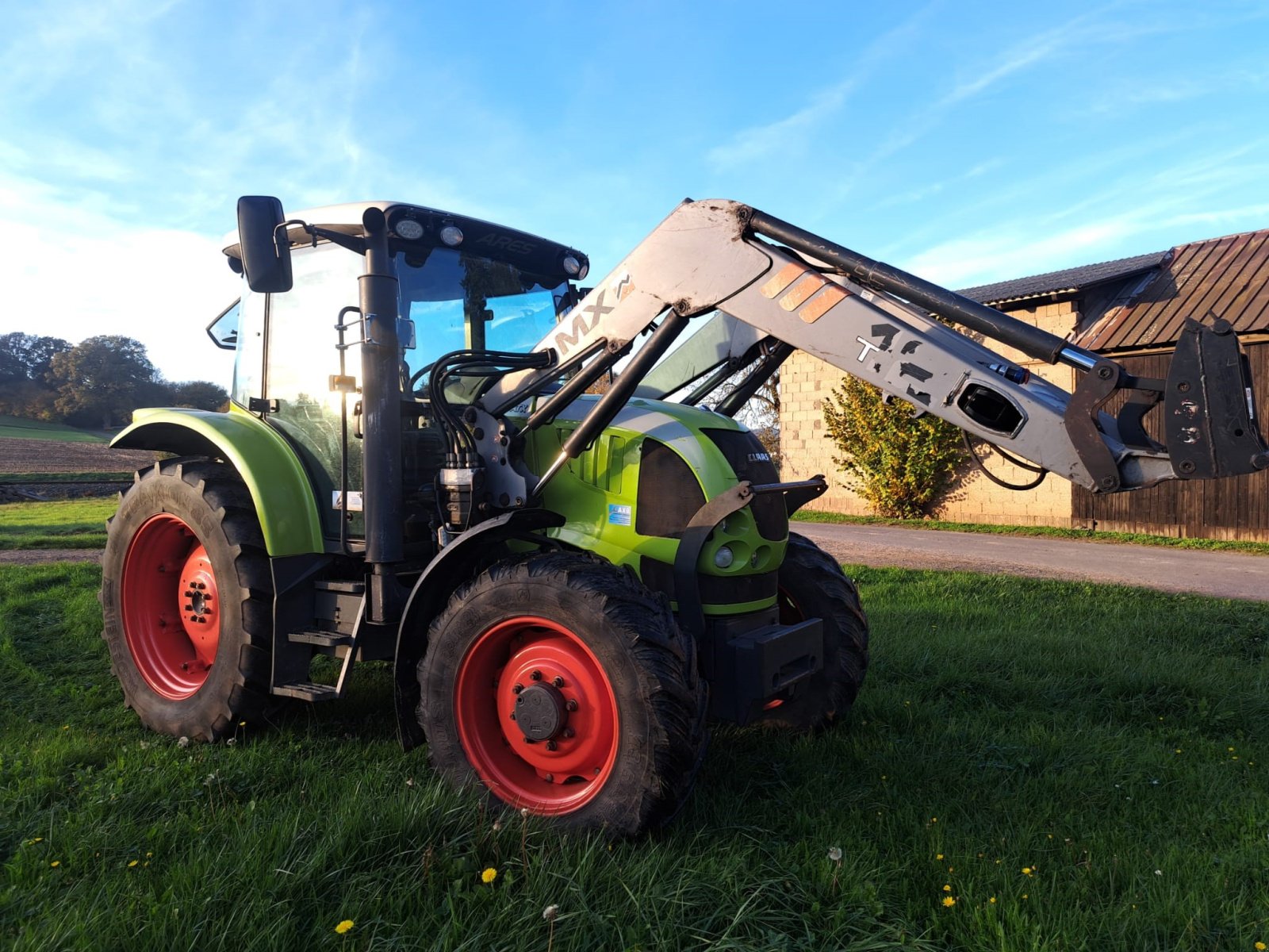 Traktor Türe ait CLAAS Ares 557 ATX, Gebrauchtmaschine içinde Münchhausen (resim 1)