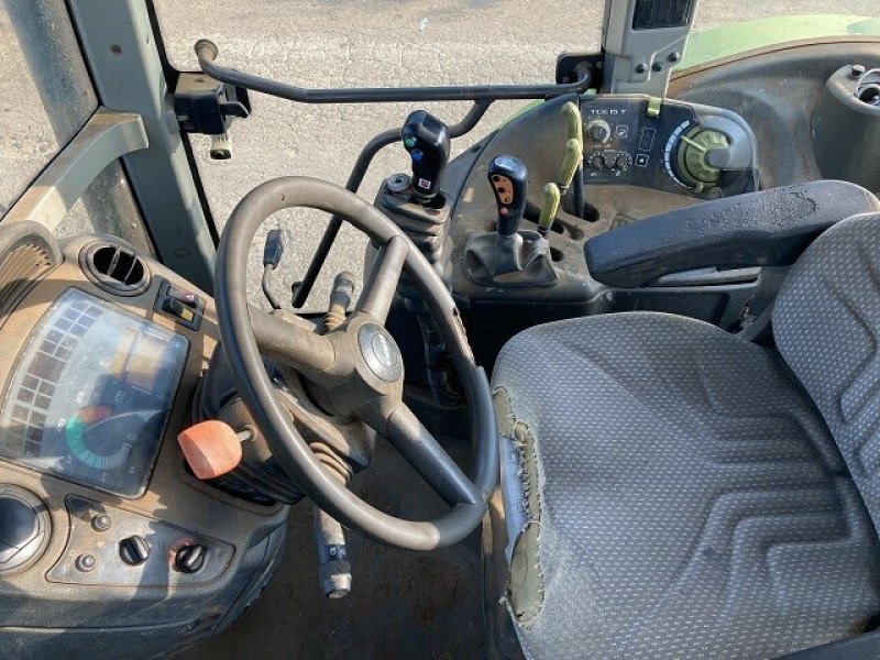 Traktor des Typs CLAAS ARES 557 ATZ, Gebrauchtmaschine in Hauteroche (Bild 5)