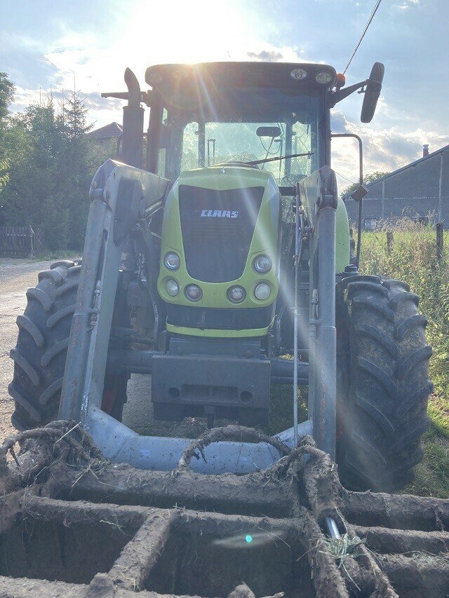 Traktor typu CLAAS ARES 557 ATZ, Gebrauchtmaschine v Hauteroche (Obrázok 3)