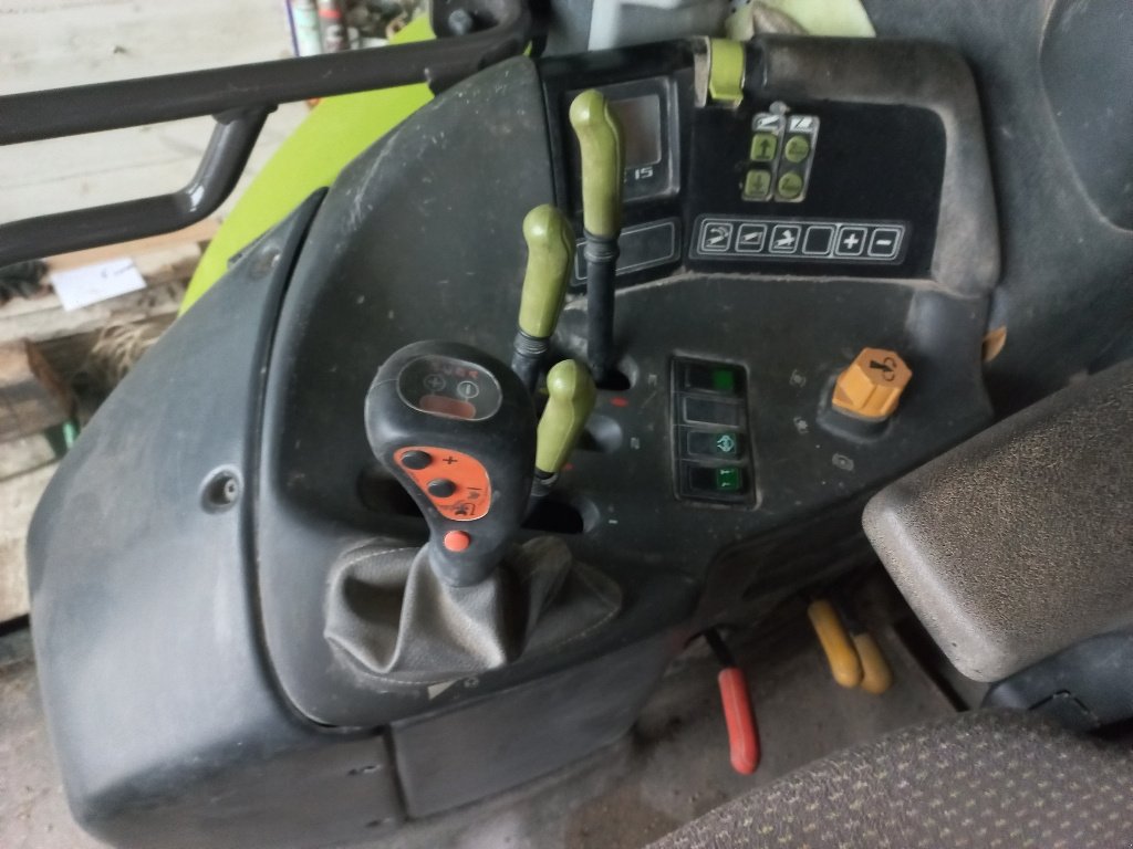 Traktor Türe ait CLAAS ARES 657 ATZ, Gebrauchtmaschine içinde VERT TOULON (resim 5)