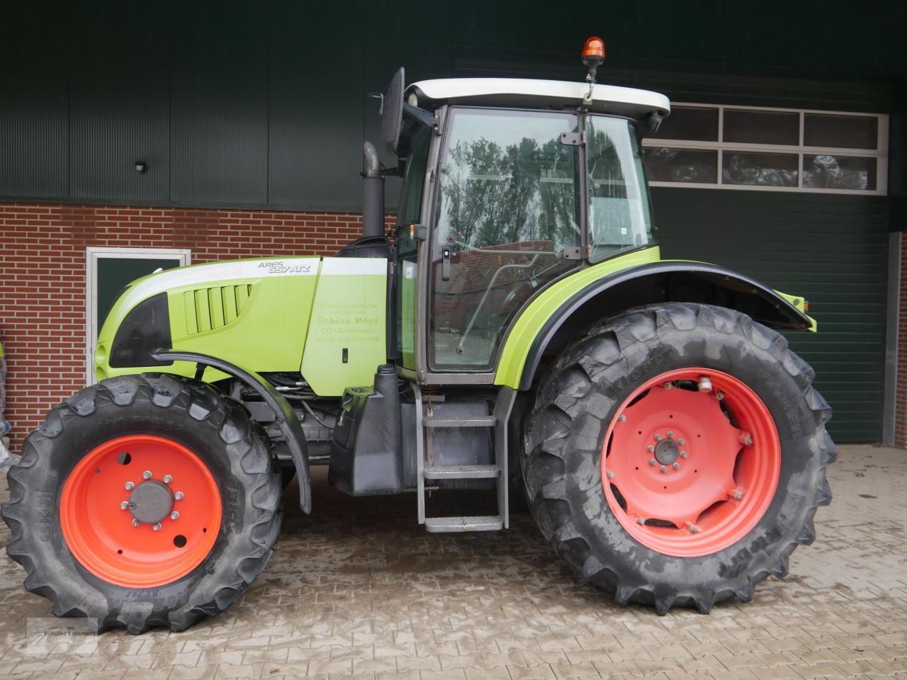 Traktor of the type CLAAS Ares 657 ATZ, Gebrauchtmaschine in Borken (Picture 5)