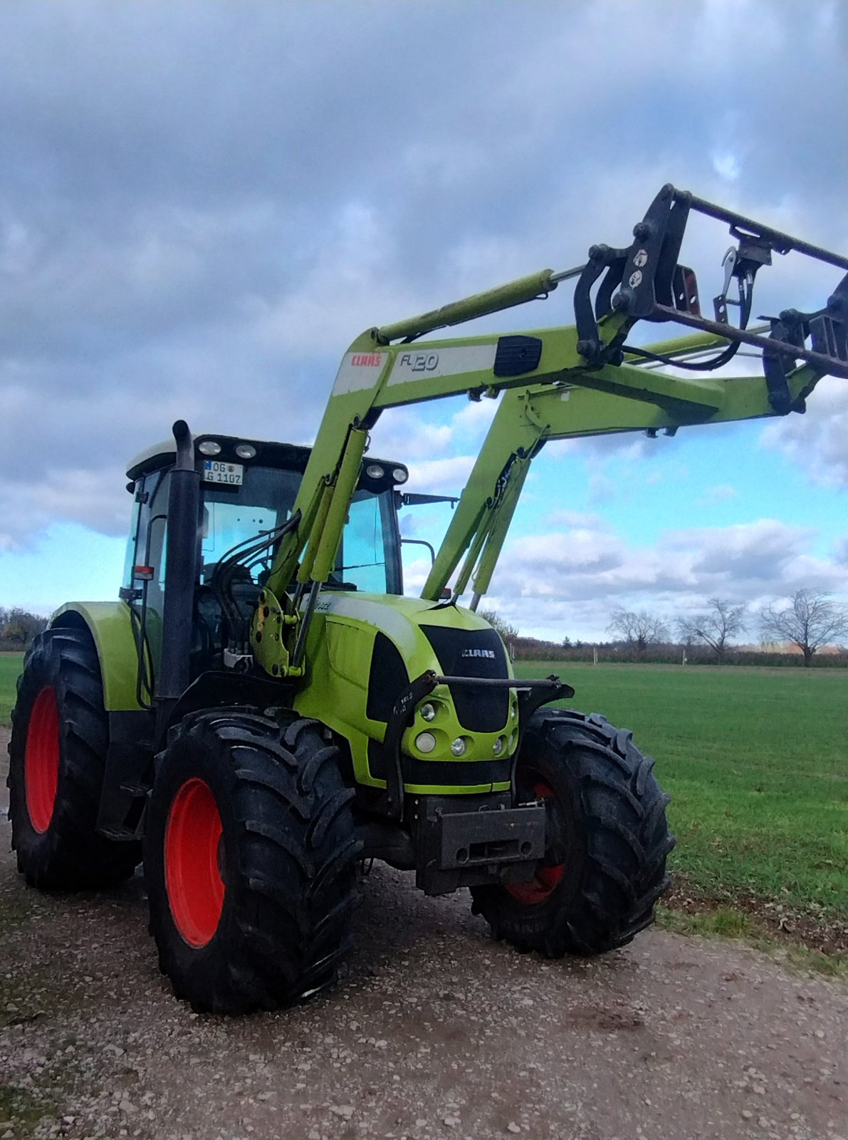 Traktor of the type CLAAS Ares 697 ATZ, Gebrauchtmaschine in Rheinau (Picture 2)