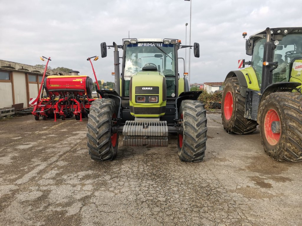 Traktor van het type CLAAS ARES 816 RZ, Gebrauchtmaschine in Marolles (Foto 10)