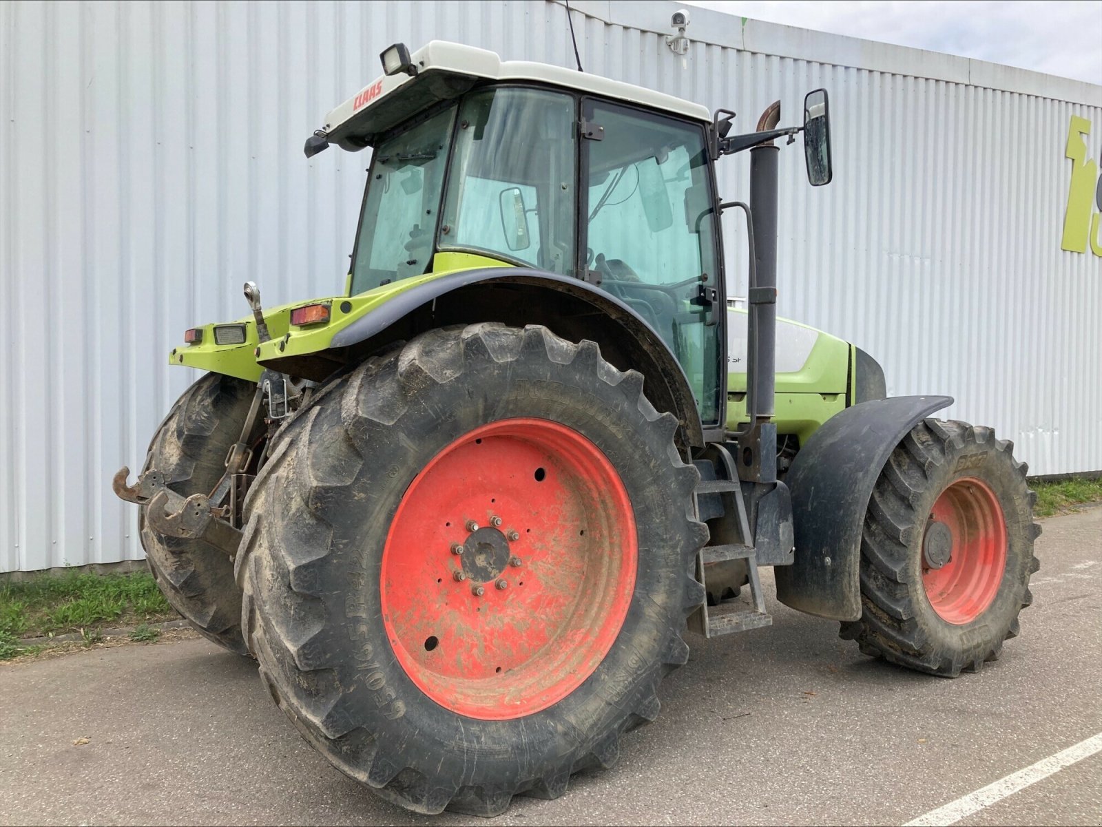 Traktor tip CLAAS ARES 816 RZ, Gebrauchtmaschine in CHEMINOT (Poză 4)