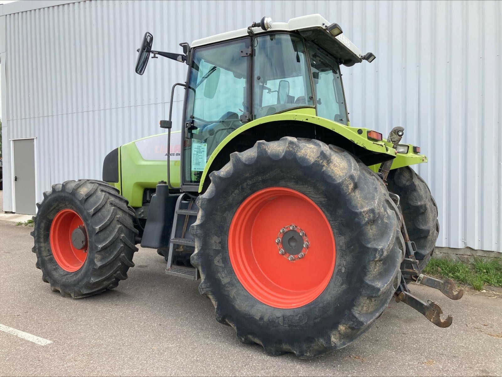 Traktor typu CLAAS ARES 816 RZ, Gebrauchtmaschine w CHEMINOT (Zdjęcie 3)