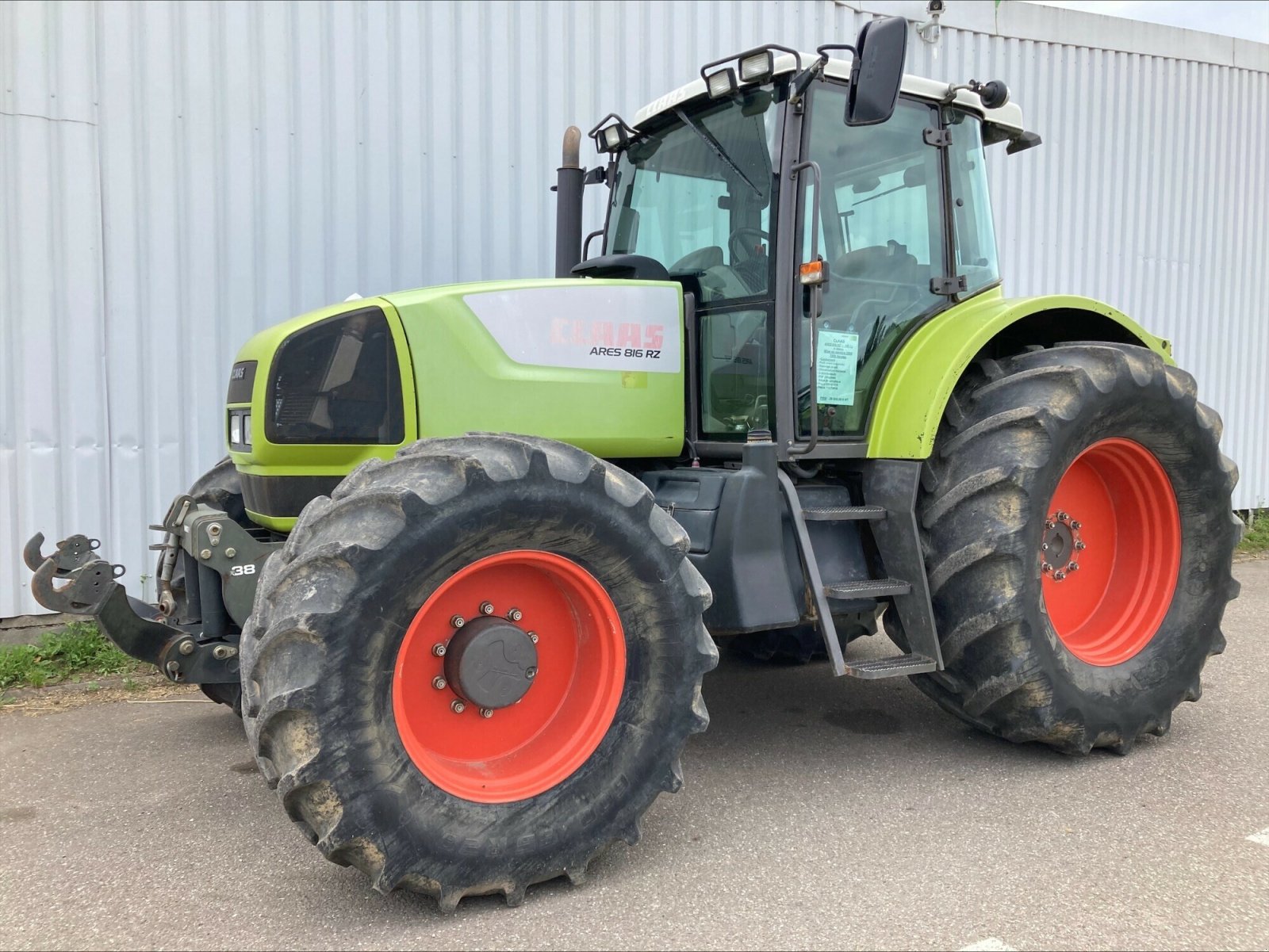 Traktor typu CLAAS ARES 816 RZ, Gebrauchtmaschine w CHEMINOT (Zdjęcie 1)