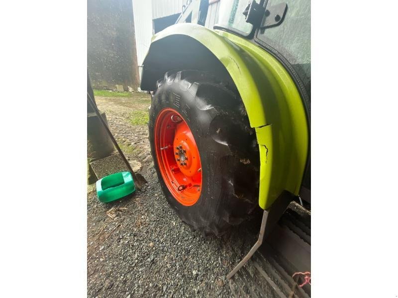 Traktor του τύπου CLAAS ARES546RZ, Gebrauchtmaschine σε ANTIGNY (Φωτογραφία 3)