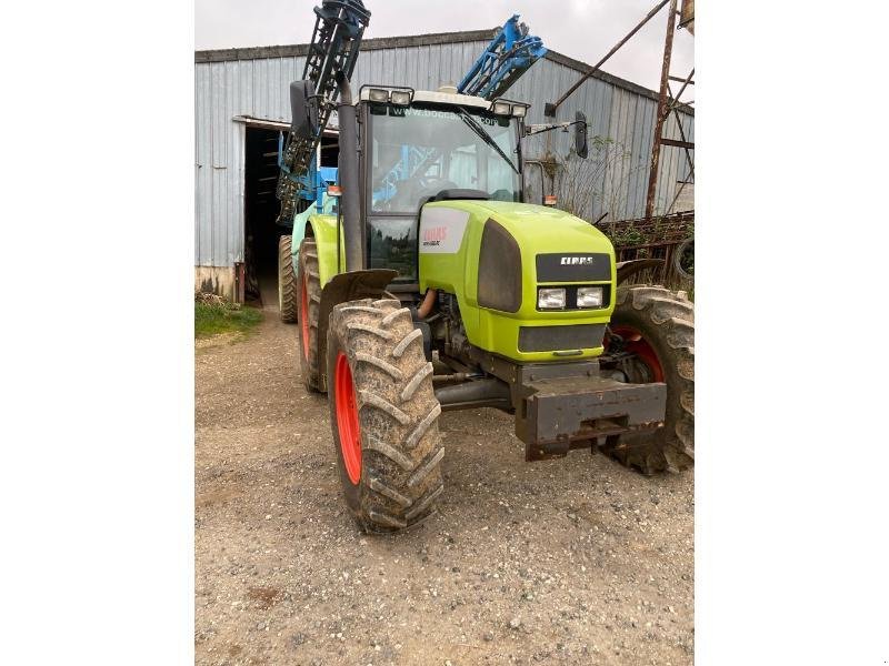 Traktor des Typs CLAAS ARES656, Gebrauchtmaschine in CHAUMONT