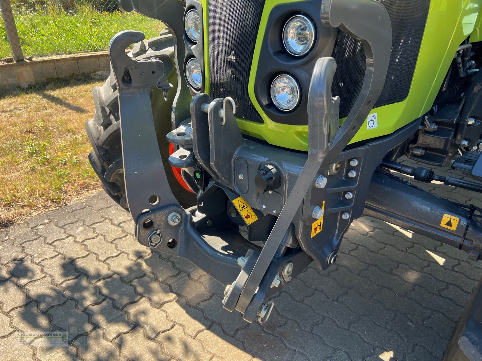 Traktor a típus CLAAS Arion 410 / 420 CIS Panoramic Frontlader Vollausstattung, Gebrauchtmaschine ekkor: Langensendelbach (Kép 4)