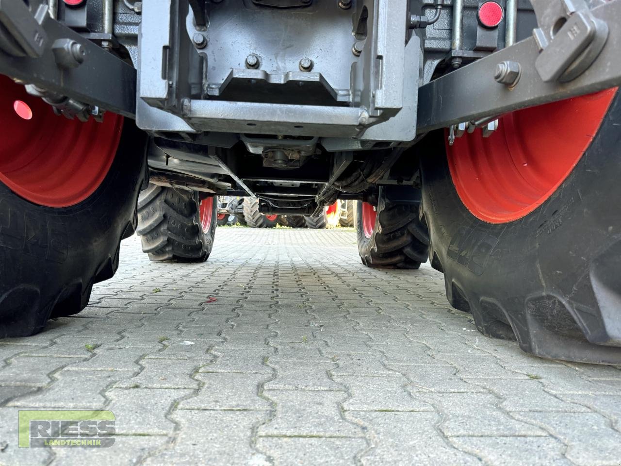 Traktor des Typs CLAAS ARION 410 CIS A21 + FL 100 e, Gebrauchtmaschine in Homberg (Ohm) - Maulbach (Bild 15)