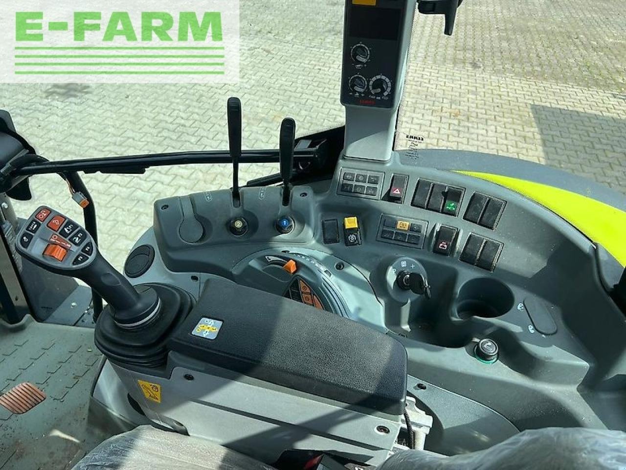 Traktor typu CLAAS arion 410 cis, Gebrauchtmaschine w ag BROEKLAND (Zdjęcie 7)