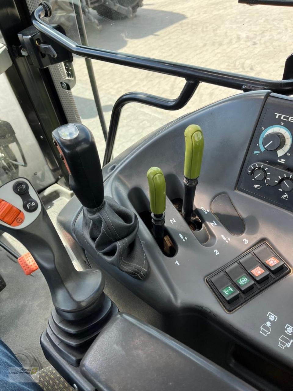 Traktor del tipo CLAAS Arion 410 CIS, Gebrauchtmaschine en Schora (Imagen 7)