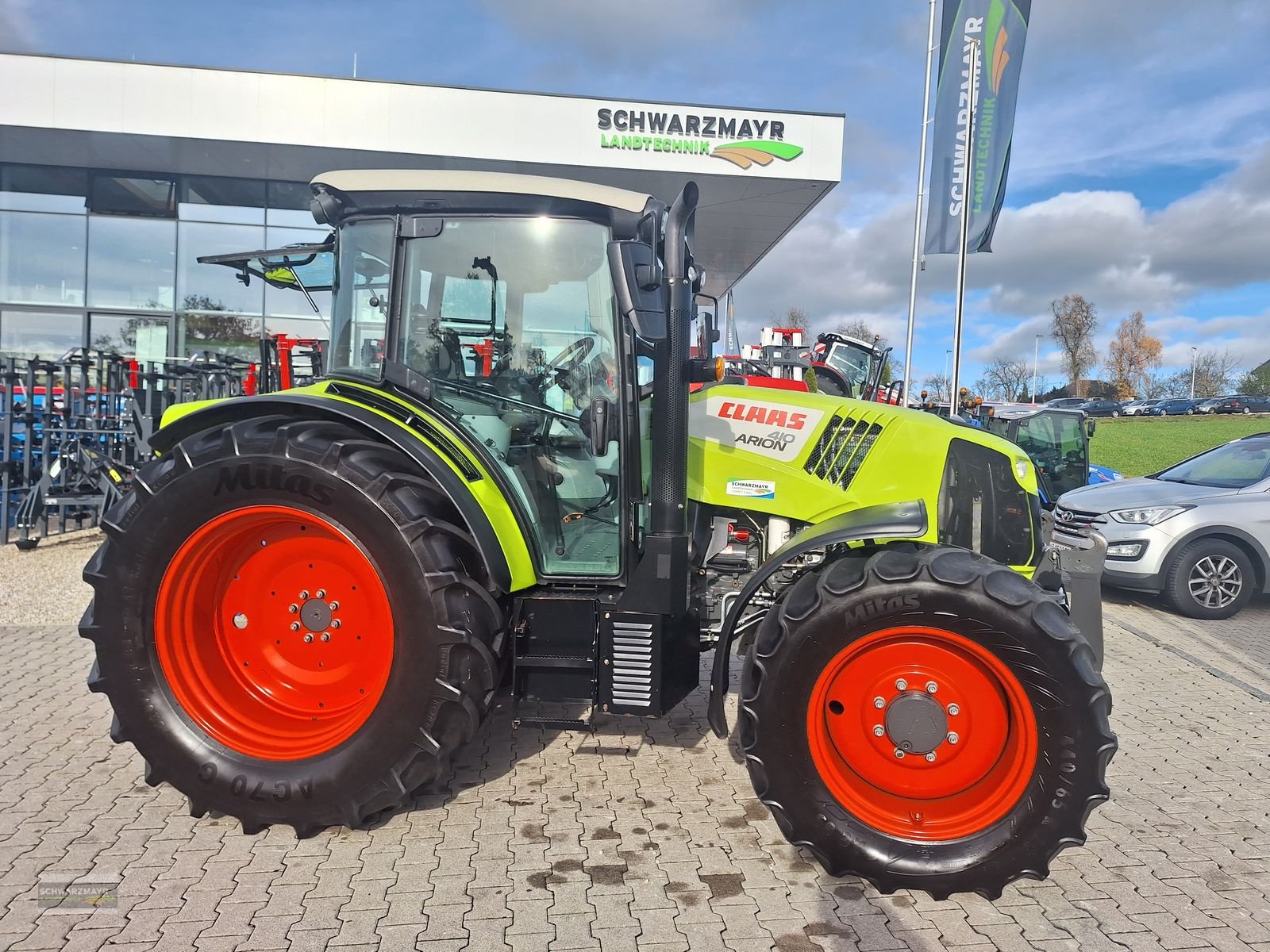 Traktor of the type CLAAS Arion 410 CIS, Gebrauchtmaschine in Gampern (Picture 2)