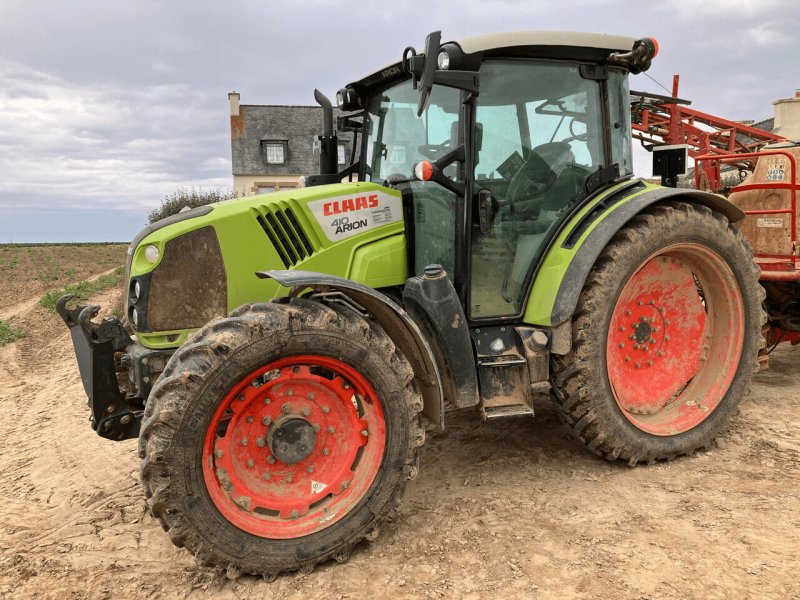 Traktor des Typs CLAAS ARION 410 LEGUMIER, Gebrauchtmaschine in PLOUIGNEAU (Bild 1)