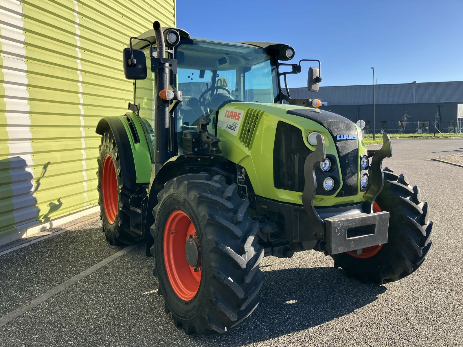 Traktor типа CLAAS ARION 410 PANORAMIC + BATIS, Gebrauchtmaschine в AILLAS (Фотография 6)