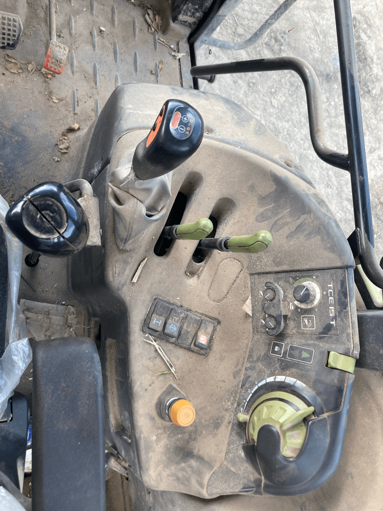 Traktor za tip CLAAS ARION 410, Gebrauchtmaschine u CINTHEAUX (Slika 5)