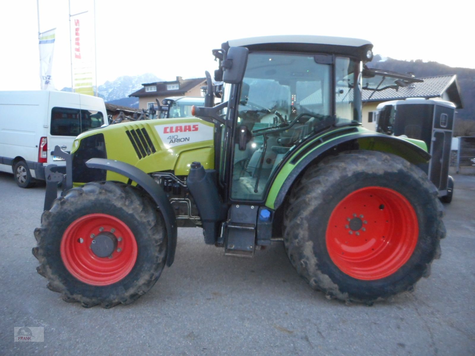 Traktor van het type CLAAS Arion 410, Gebrauchtmaschine in Bad Vigaun (Foto 1)