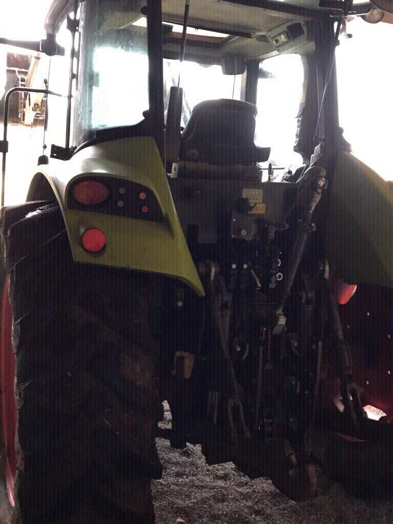 Traktor tipa CLAAS Arion 410, Gebrauchtmaschine u MORLHON LE HAUT (Slika 4)