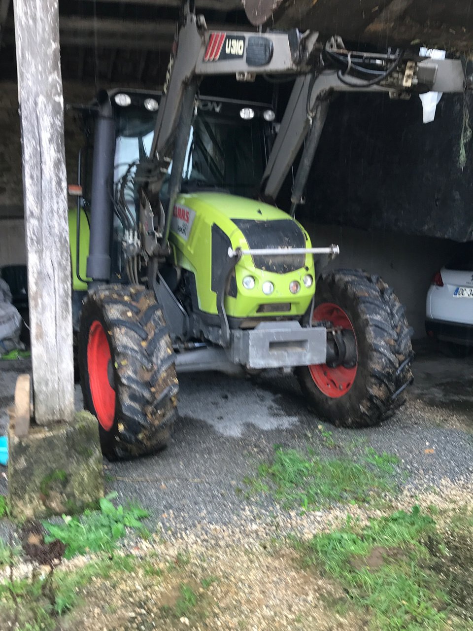 Traktor Türe ait CLAAS Arion 410, Gebrauchtmaschine içinde MORLHON LE HAUT (resim 2)