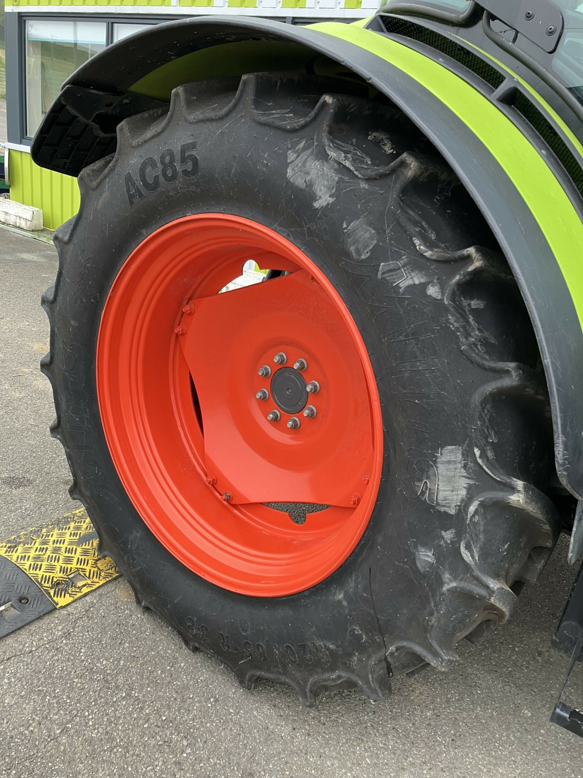 Traktor a típus CLAAS ARION 410, Gebrauchtmaschine ekkor: BLENDECQUES (Kép 8)