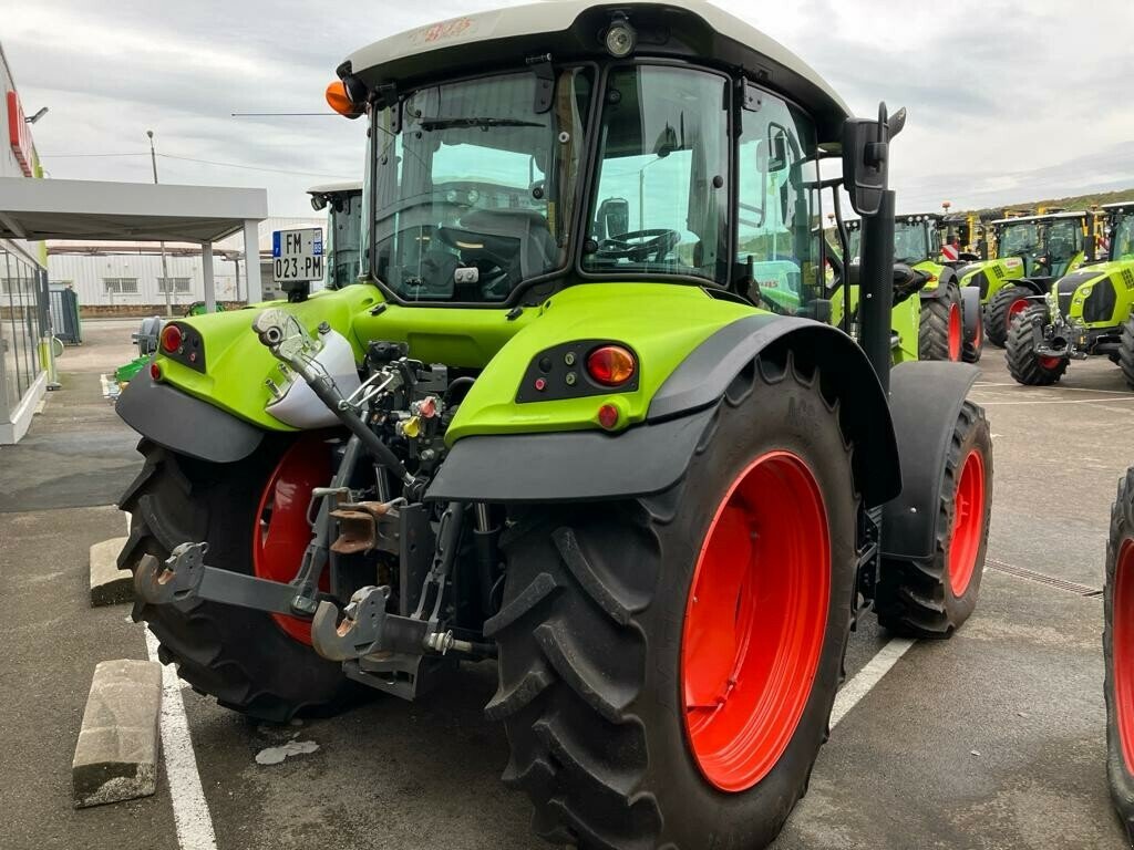 Traktor des Typs CLAAS ARION 410, Gebrauchtmaschine in BLENDECQUES (Bild 3)