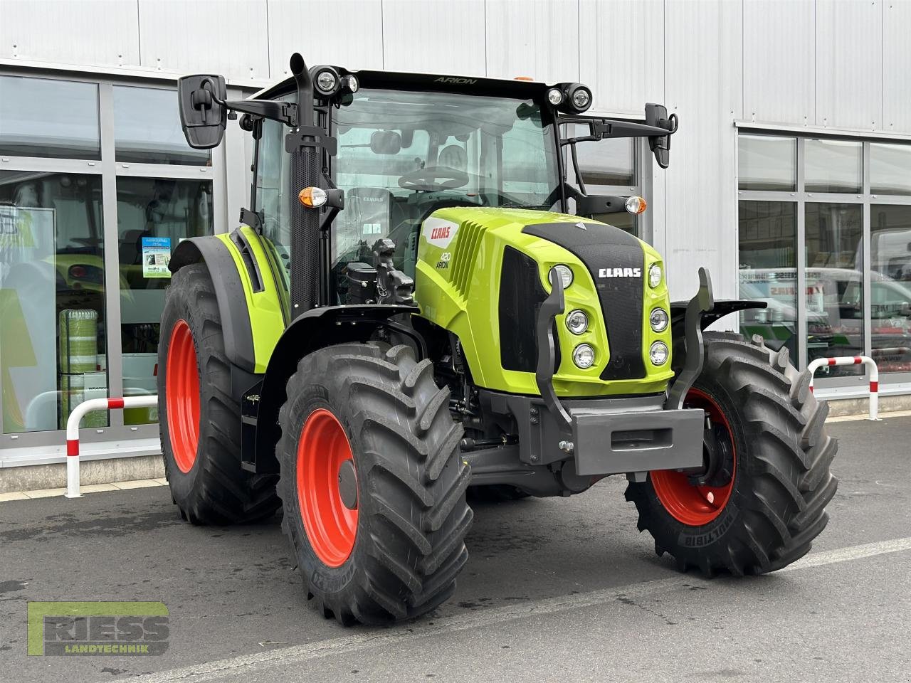 Traktor des Typs CLAAS ARION 420 Advanced Flachdach, Neumaschine in Homberg (Ohm) - Maulbach (Bild 15)