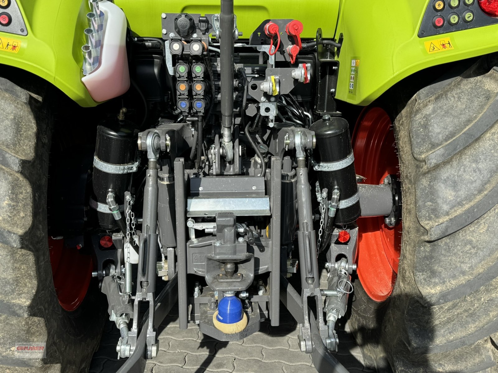 Traktor типа CLAAS Arion 420 CIS, Gebrauchtmaschine в Dorfen (Фотография 4)