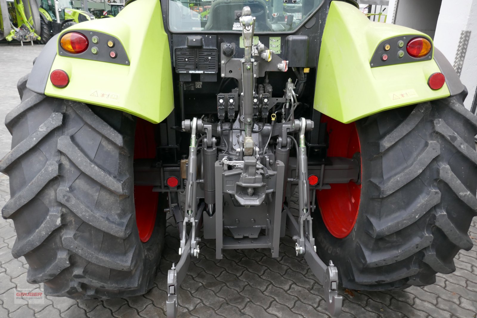 Traktor типа CLAAS ARION 420 CIS, Gebrauchtmaschine в Dorfen (Фотография 9)