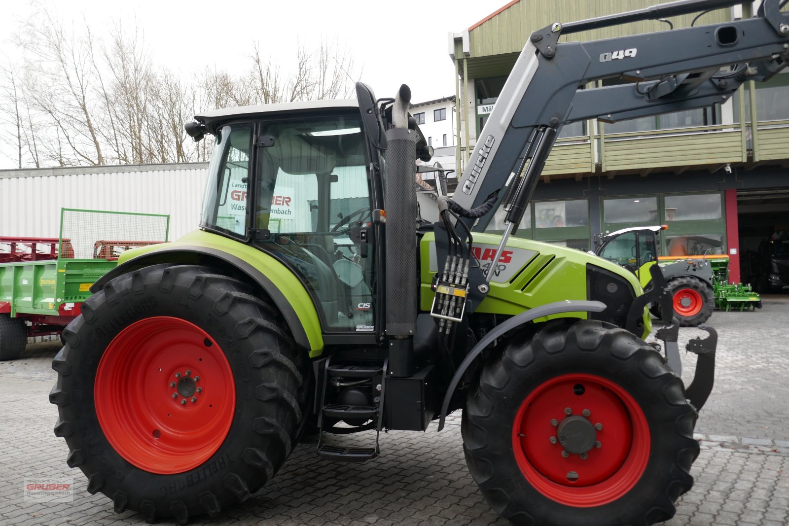 Traktor des Typs CLAAS Arion 420 CIS, Gebrauchtmaschine in Dorfen (Bild 4)