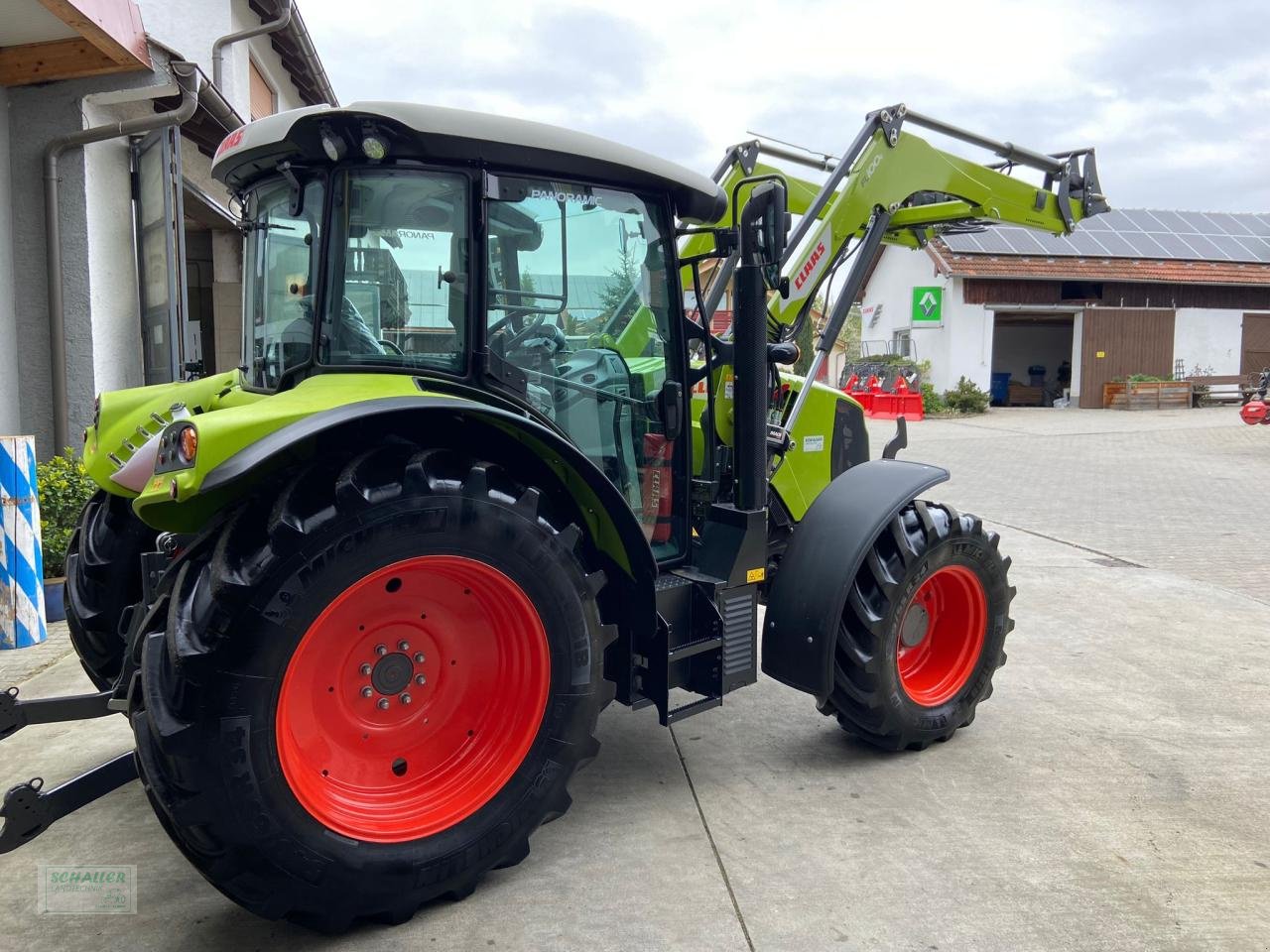 Traktor des Typs CLAAS ARION 420, Karpfham-Aktion: Frontlader kostenlos!, Panoramic-Kabine, Neumaschine in Geiselhöring (Bild 7)