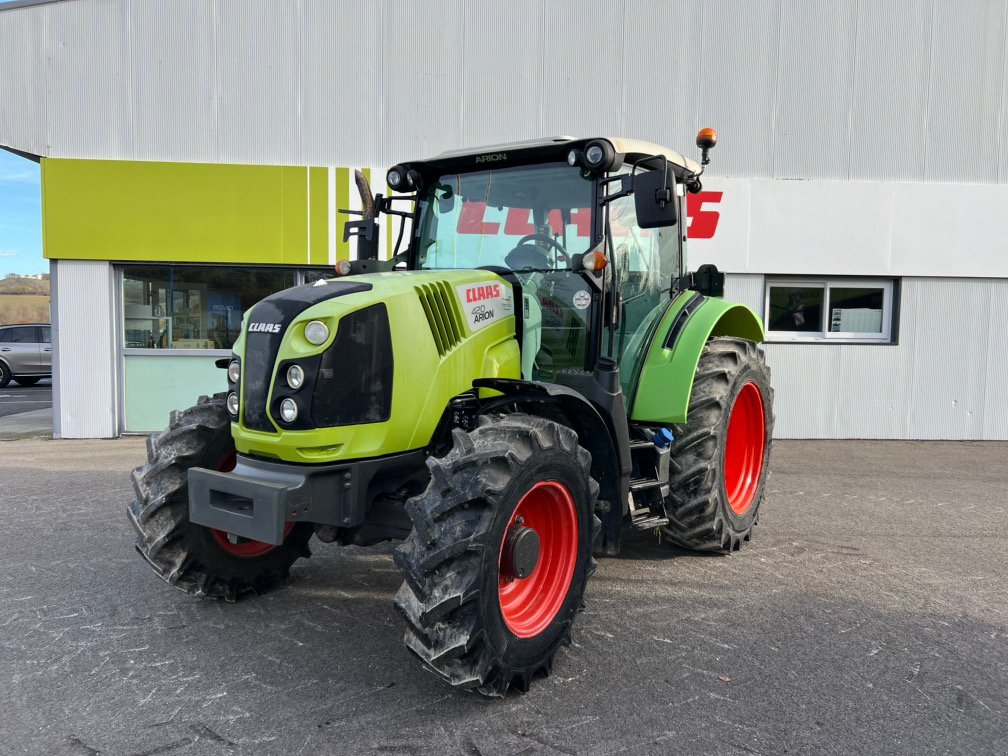 Traktor des Typs CLAAS ARION 420 M PEINTURE, Gebrauchtmaschine in ORLEIX (Bild 1)