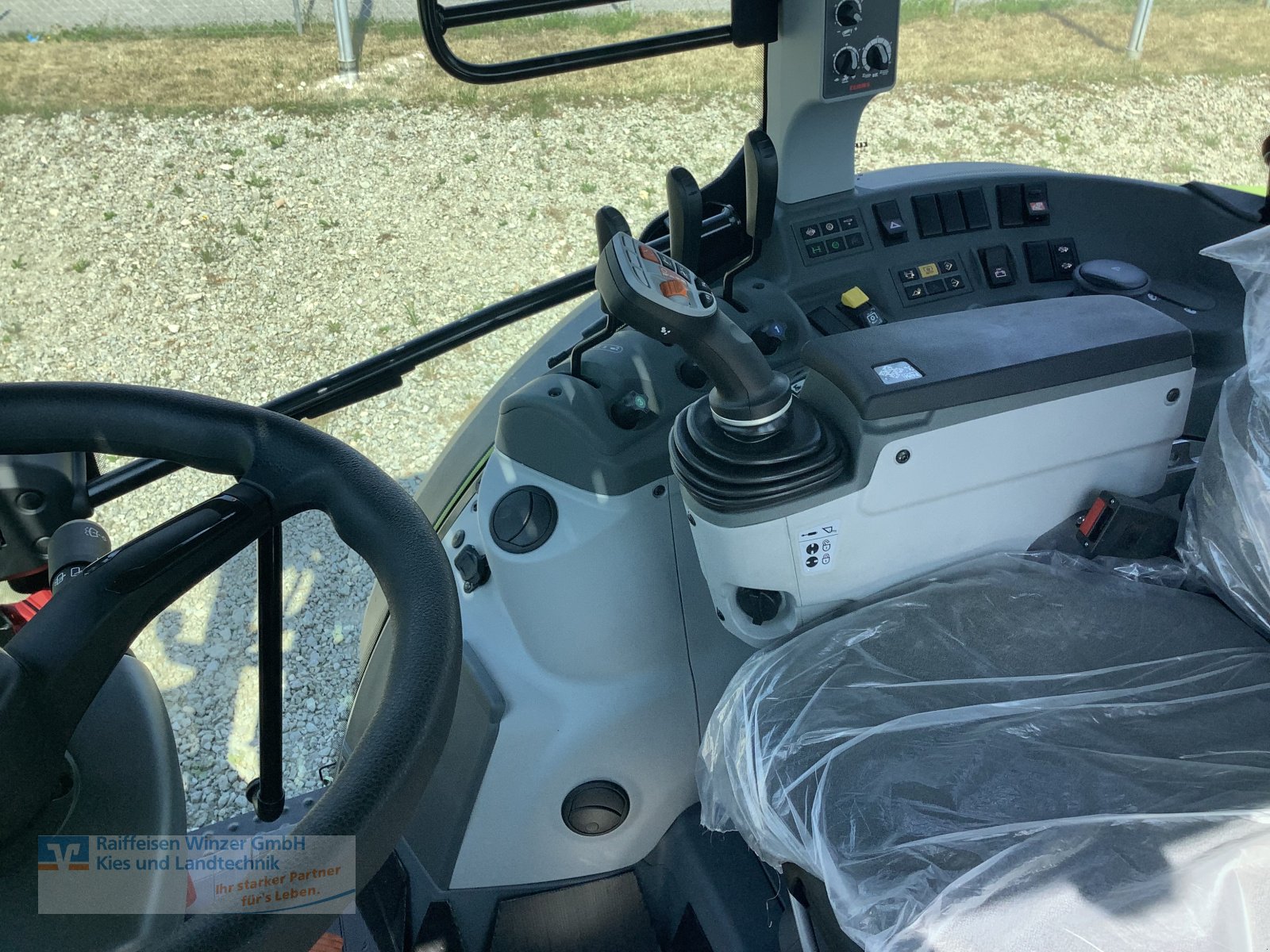 Traktor del tipo CLAAS Arion 420 Panoramic, Neumaschine en Winzer (Imagen 4)