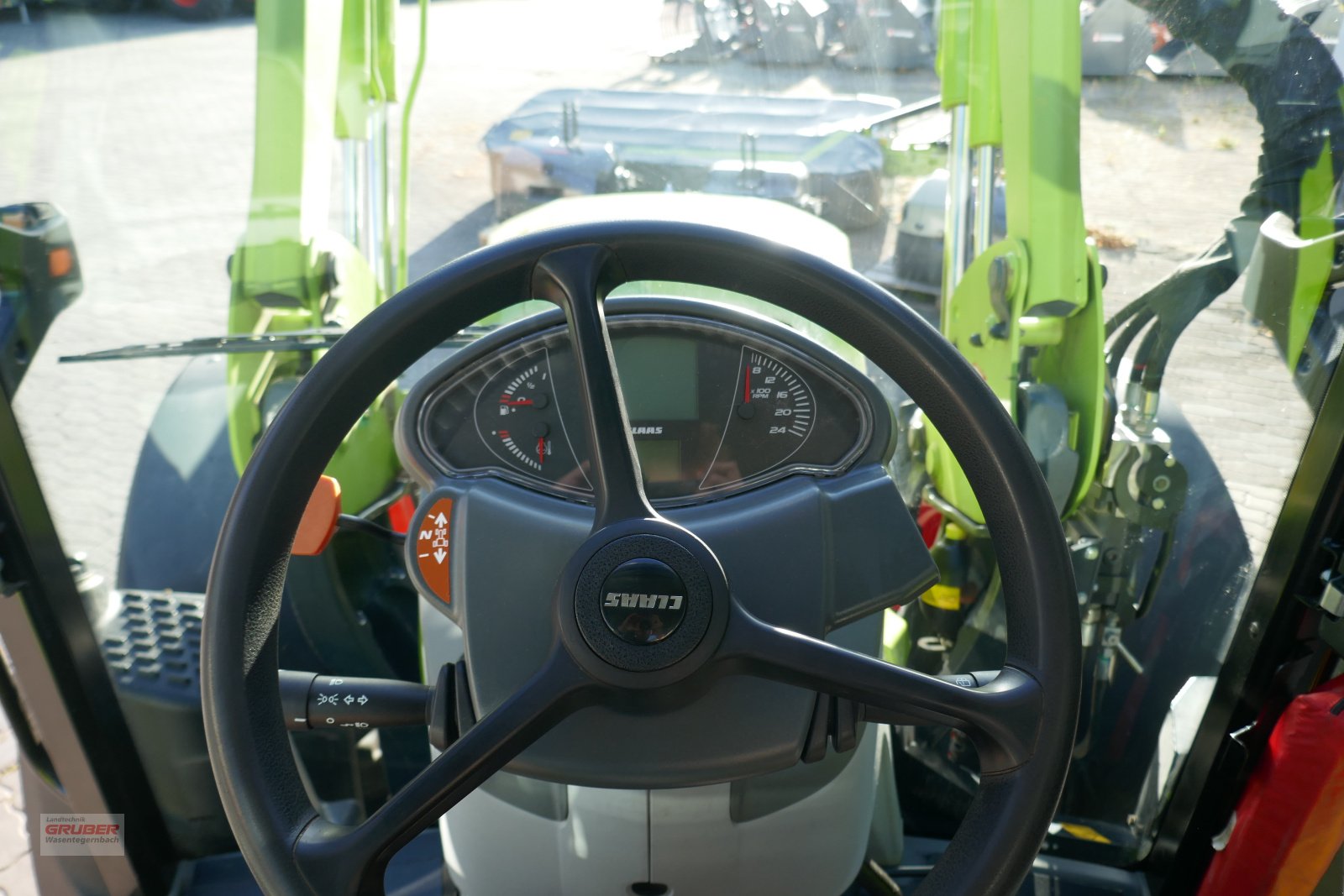 Traktor типа CLAAS Arion 420 Panoramic, Gebrauchtmaschine в Dorfen (Фотография 12)
