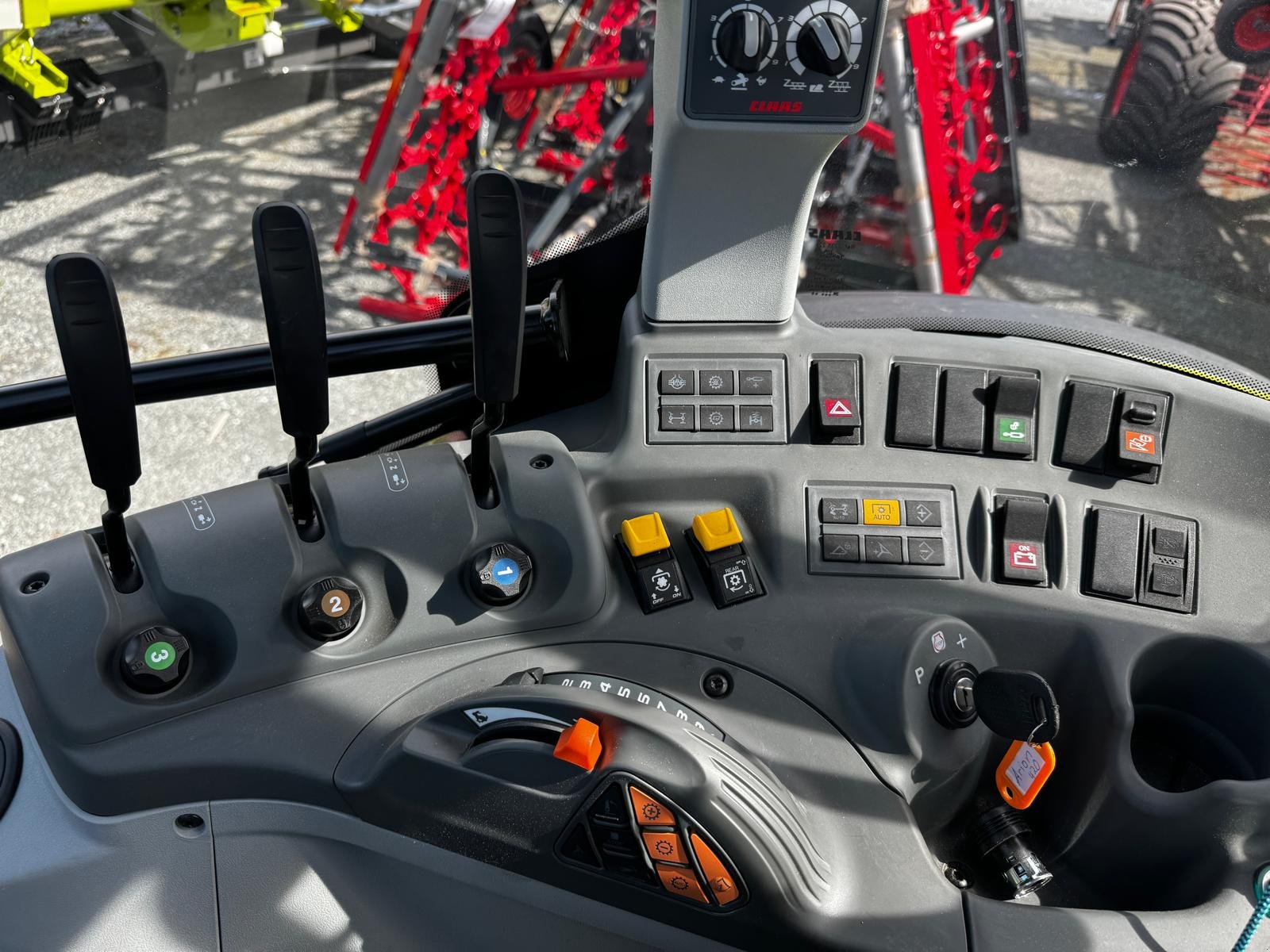 Traktor del tipo CLAAS Arion 420 Panoramic, Gebrauchtmaschine en Ebermannstadt (Imagen 9)