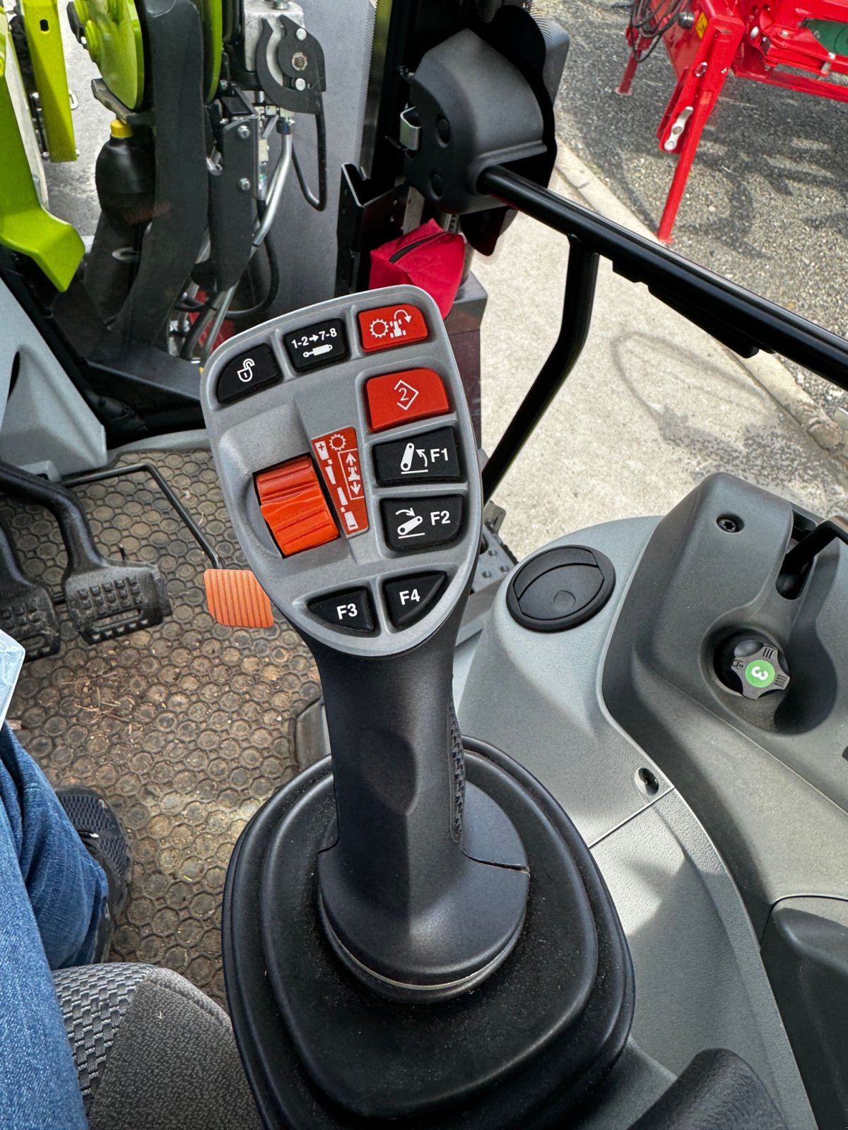 Traktor del tipo CLAAS Arion 420 Panoramic, Gebrauchtmaschine en Ebermannstadt (Imagen 20)