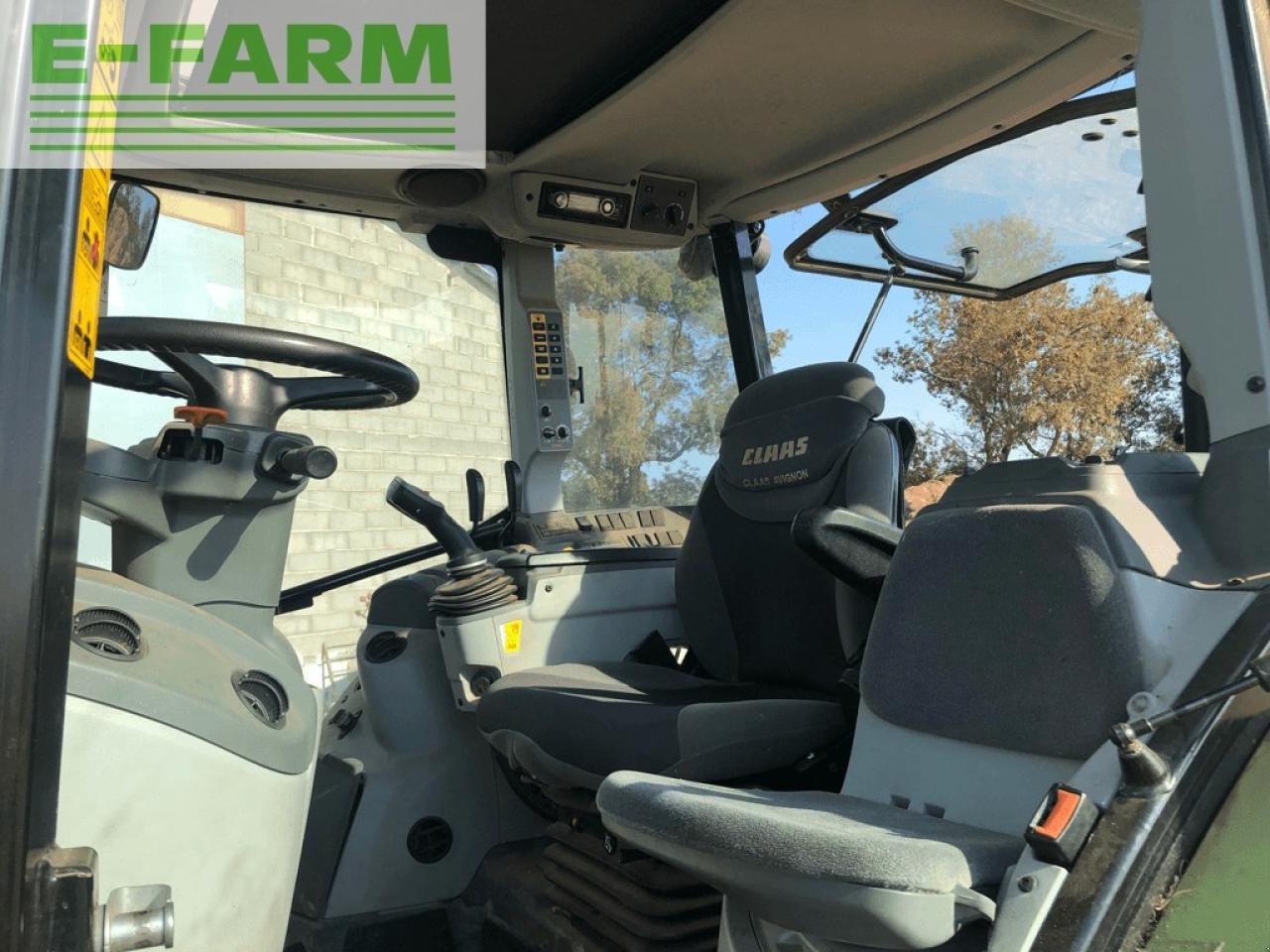 Traktor del tipo CLAAS arion 420 sur mesure, Gebrauchtmaschine In ST ANDIOL (Immagine 4)