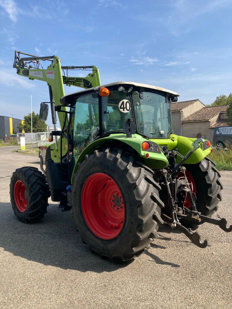 Traktor of the type CLAAS ARION 420 SUR MESURE, Gebrauchtmaschine in SAINT ANDIOL (Picture 3)