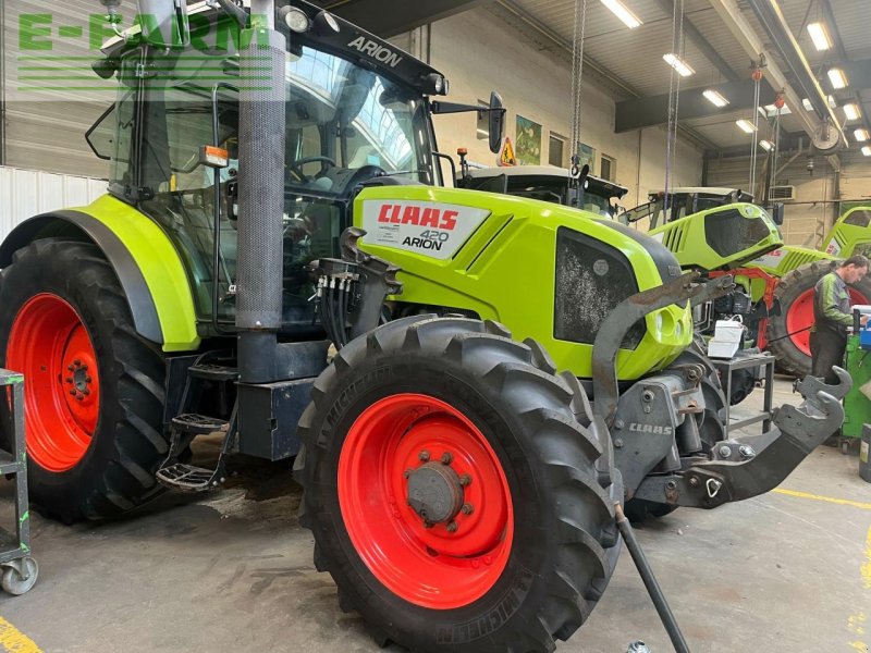 Traktor of the type CLAAS arion 420 t3, Gebrauchtmaschine in PONTIVY (56 - MORBIHAN) (Picture 1)