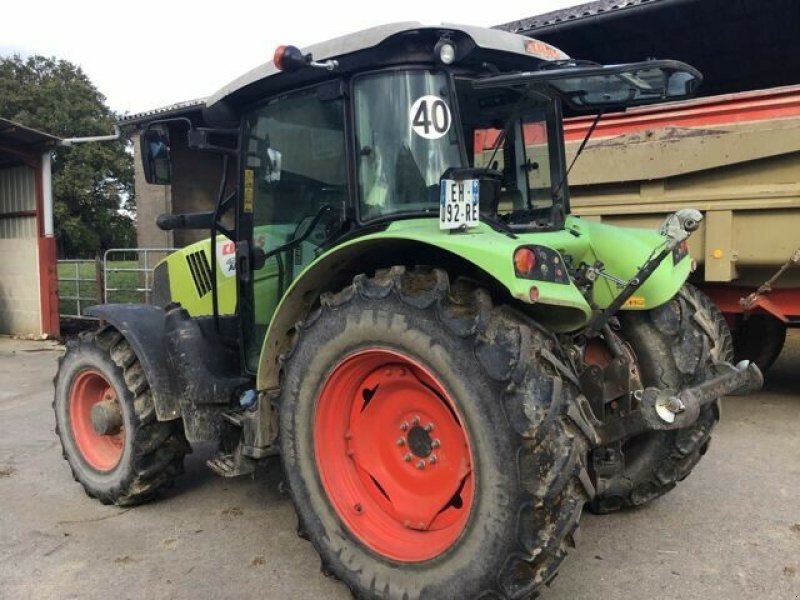 Traktor du type CLAAS ARION 420 T4, Gebrauchtmaschine en Charnay-lès-macon (Photo 4)